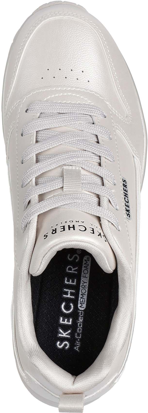 Uno sneakers