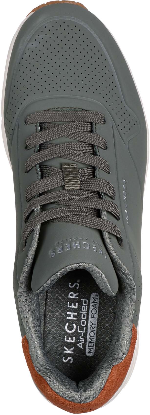 Uno sneakers