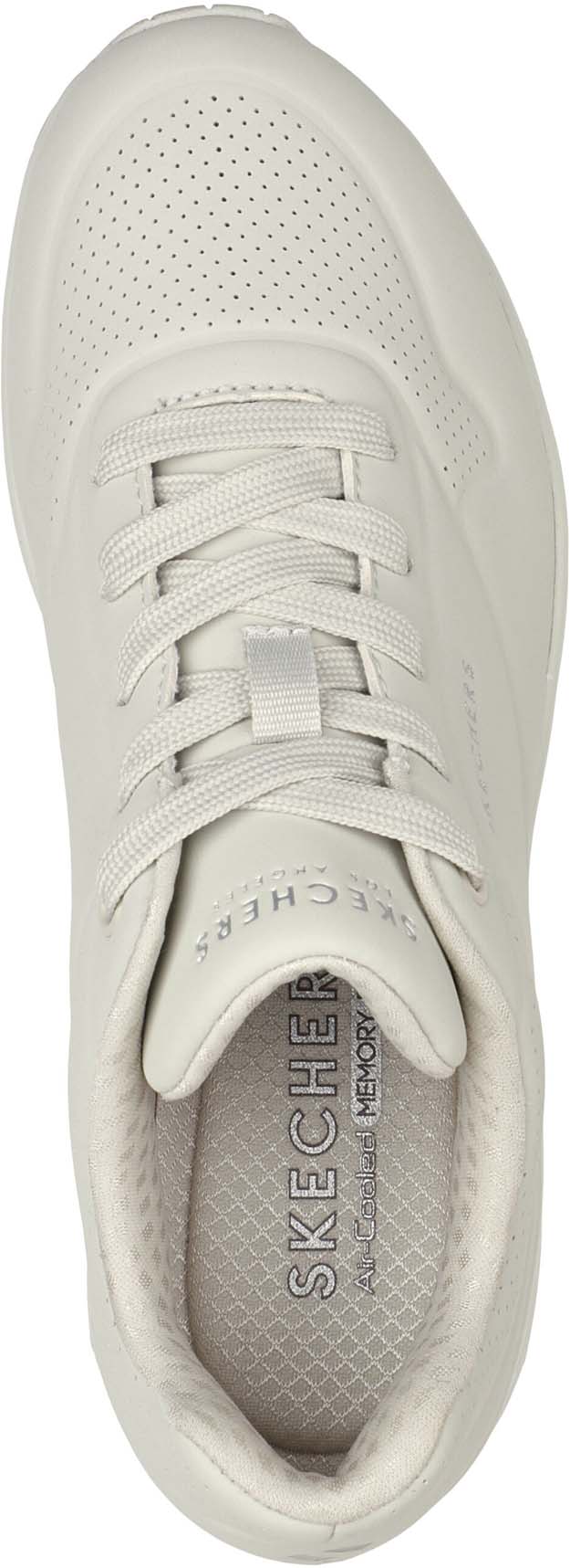 Uno sneakers