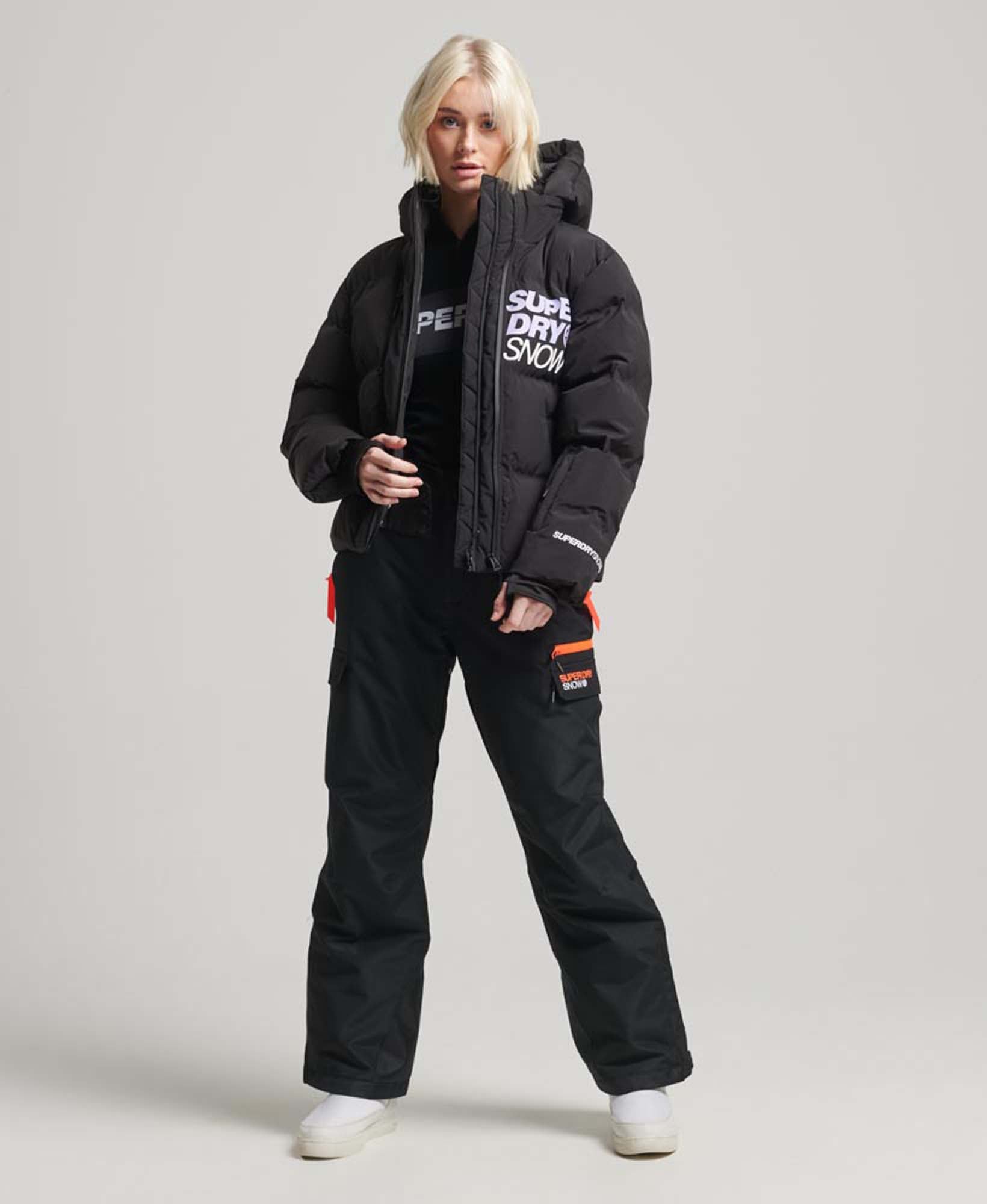 Boxy puffer skijas