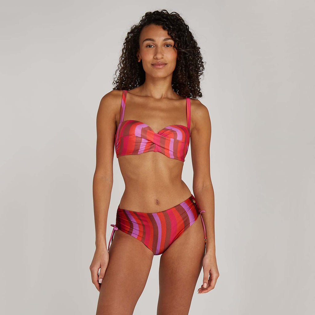 Padded Wired Twisted bikinitop